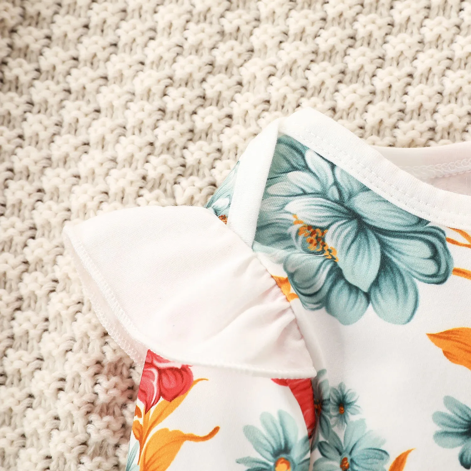 Baby 3pcs Floral Print Long-sleeve Romper and Solid Waffle Trouser Set