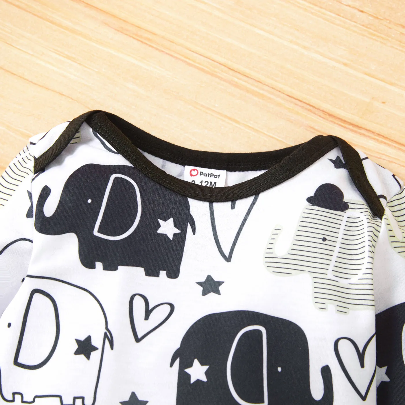 Baby Boy 2pcs Elephant and Stripe Print Black and White Romper Set