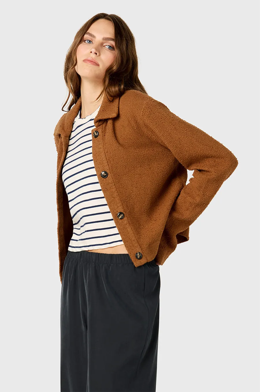 COLLARED CARDI IN PRALINE BOUCLÉ