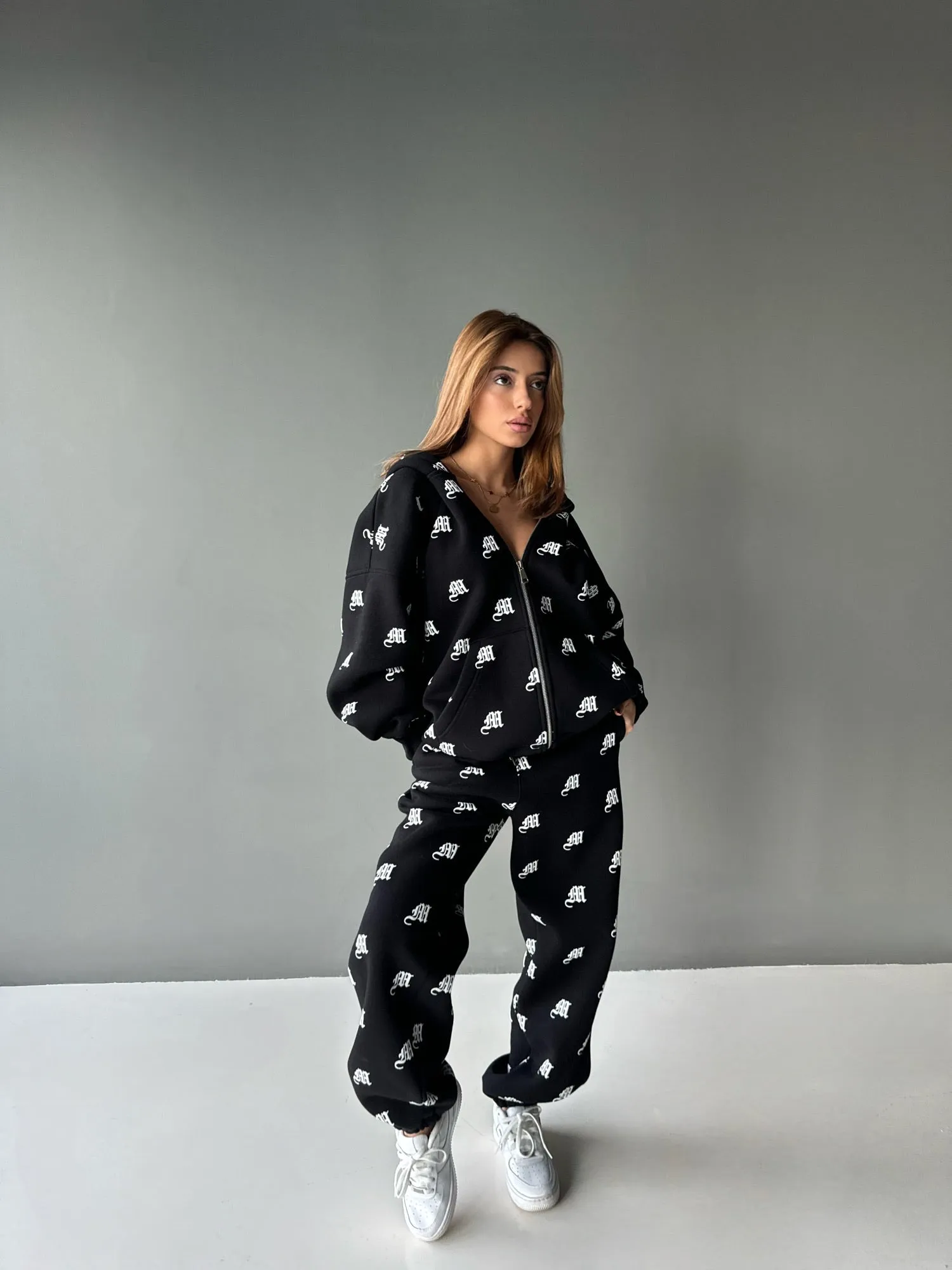Initial Sweatpants - Black