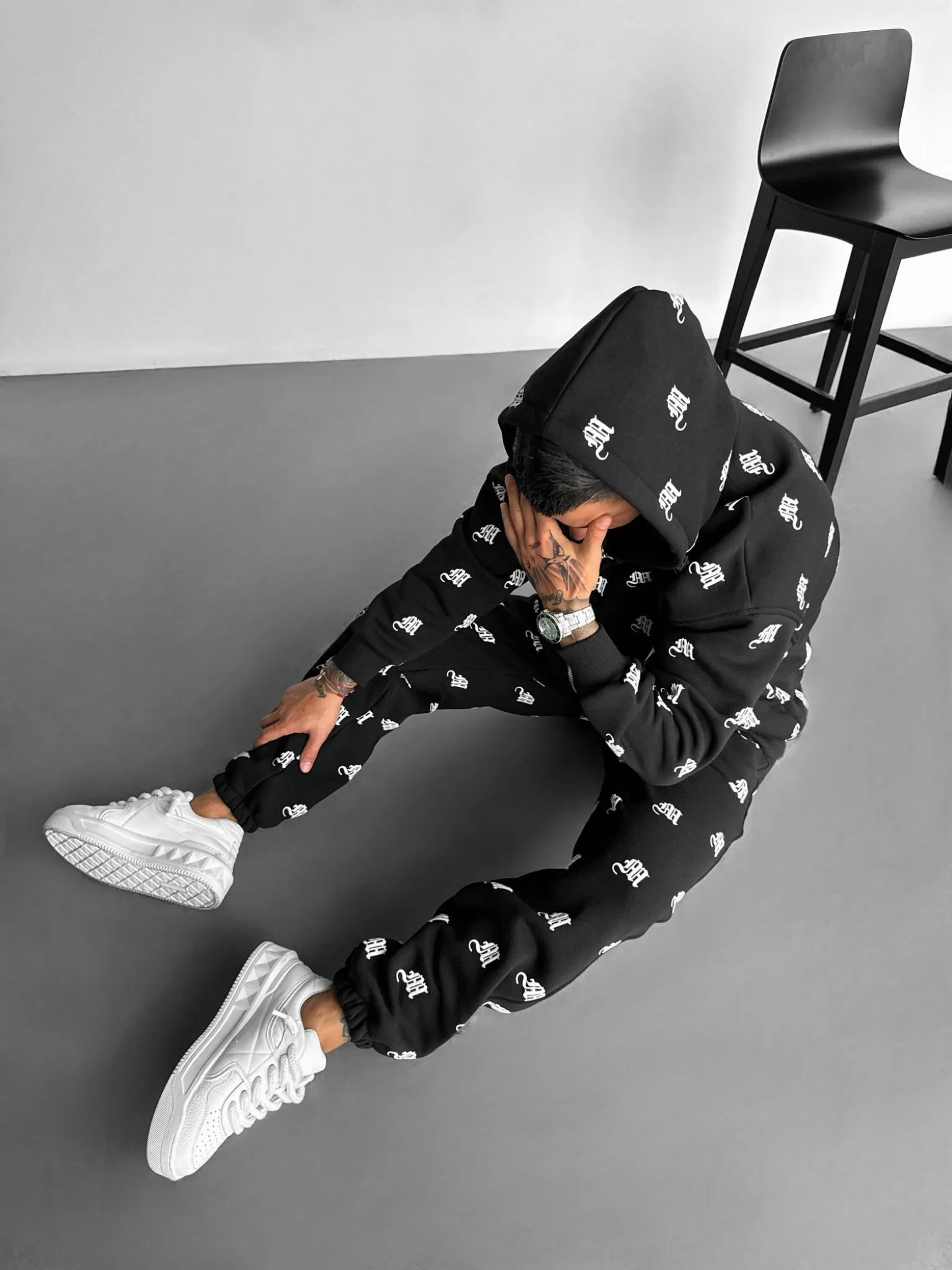 Initial Sweatpants - Black